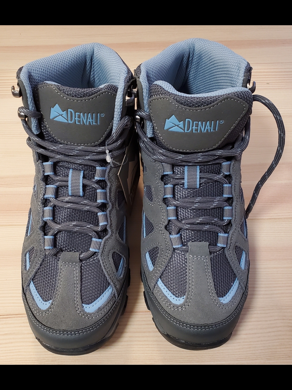 NWT Denali Outback Women's Gray and Light Blue Trail Hiking Boots, Size 7.5 W